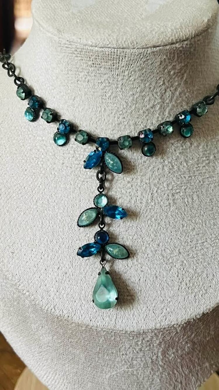 Vintage 16” Blue Rhinestone Y-Necklace